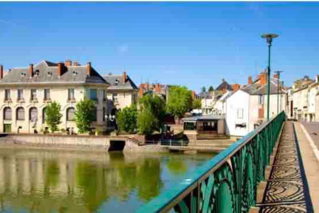 Charmant Studio Vierzon Extérieur photo